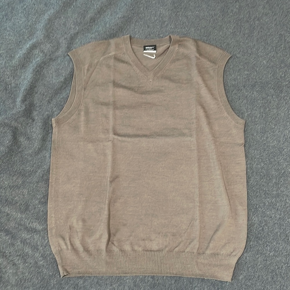 NIKE Golf Tour Performance Sweater Vest - Men’s Large